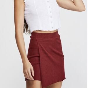 Free People Mod Faux Wrap Ribbed Mini Skirt Burgundy‎ Size M Boho Minimalist